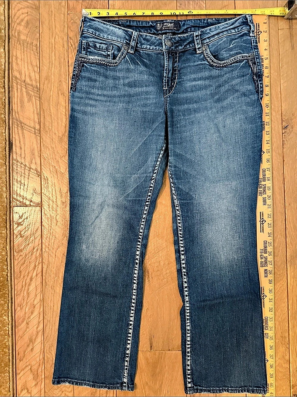Silver Jeans Co. Suki Mid Slim Boot. Boot Cut Jeans Blue Waist 18L/31